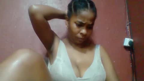 rovaelyah online show from March 17, 10:42 am