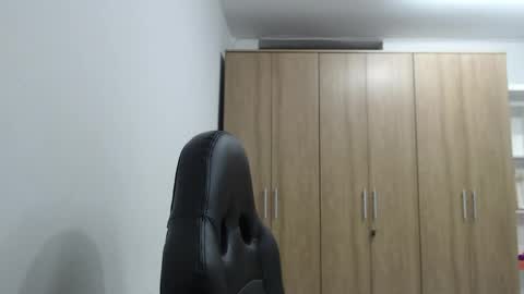 Roxana online show from April 6, 1:03 am