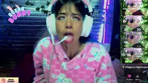 roxxy online show from March 9, 1:54 am