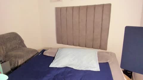 Roxane online show from December 21, 2:34 pm