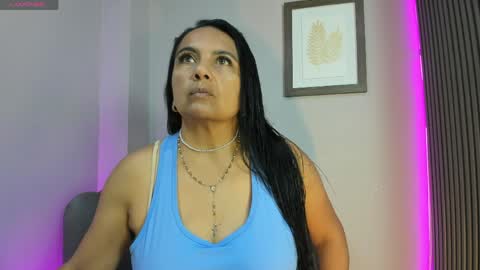  Roxanna  online show from May 15, 11:51 am
