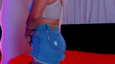 roxanne_rossy online show from April 7, 6:04 am