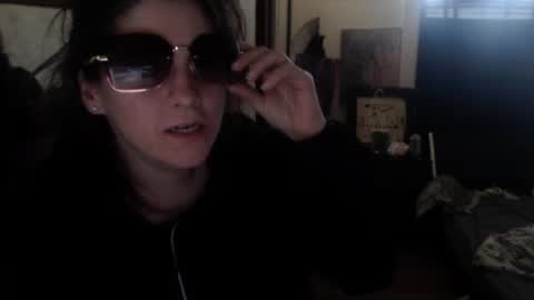 Snapshot of roxanneroulette chatting on February 26, 6:59 pm Silver online show from February 26, 6:59 pm