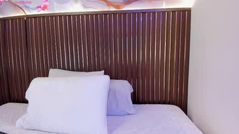 Roxie  online show from December 18, 11:38 am