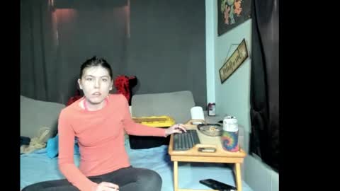 roxihazeleyes online show from March 28, 11:39 pm