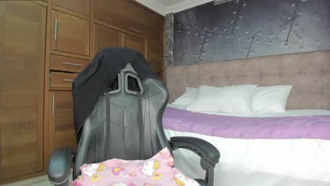 Ana online show from December 3, 12:13 pm