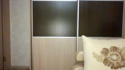 Snapshot of roxxywharton chatting on October 19, 7:35 am Roxxy Wharton online show from October 19, 7:35 am