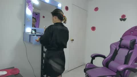 Roxy online show from February 16, 1:59 am