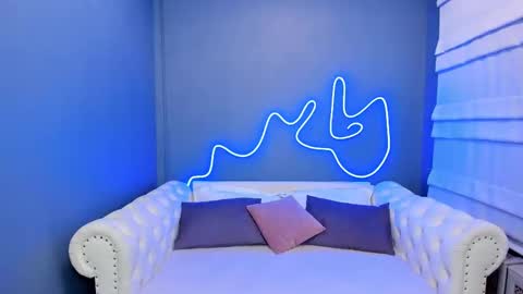 Roxy online show from February 15, 1:10 am