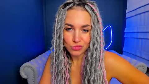 Roxy online show from October 10, 2:17 am