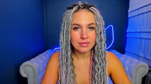 Roxy online show from October 2, 1:37 am