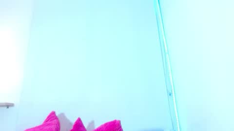 Snapshot of roxy_stone1 chatting on October 1, 9:13 pm roxy_stone1 online show from October 1, 9:13 pm