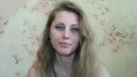 roxyfox18x01 online show from April 12, 2:32 pm