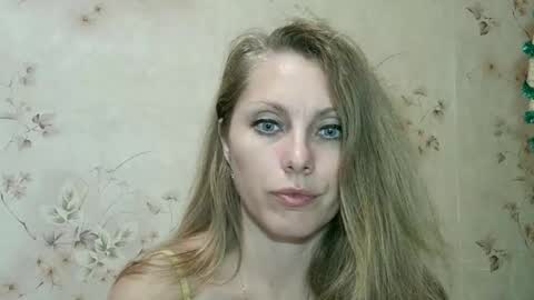 roxyfox18x01 online show from October 14, 7:39 pm