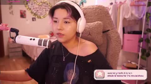 roxysuh online show from July 20, 10:39 am