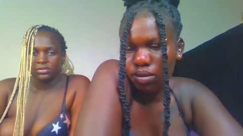 Snapshot of royal_goddes chatting on March 2, 1:37 am goddes online show from March 2, 1:37 am