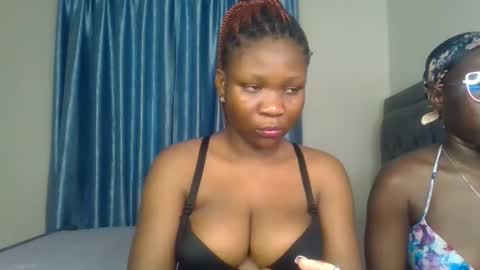 Snapshot of royal_goddes chatting on October 14, 7:06 pm goddes online show from October 14, 7:06 pm