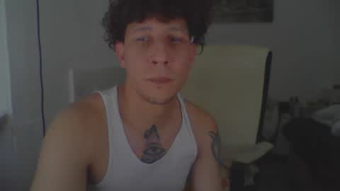 royalpapi12 online show from April 17, 8:39 am