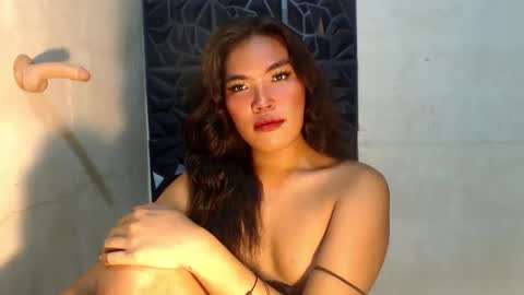 royaltymarcela6969 online show from October 19, 6:01 pm