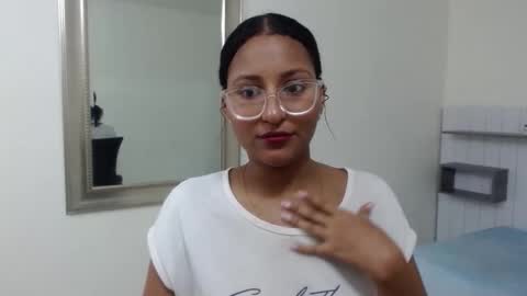 rubi_diamondk online show from April 3, 1:12 am