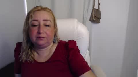 Snapshot of rubi_halliwey chatting on September 28, 2:15 pm Rubi online show from September 28, 2:15 pm