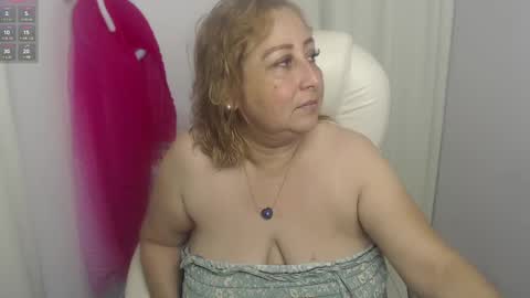 Snapshot of rubi_halliwey chatting on February 23, 1:32 pm Rubi online show from February 23, 1:32 pm