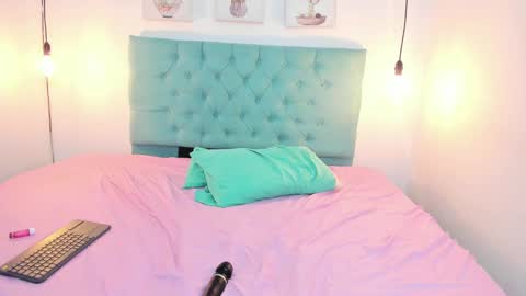 Rubii online show from February 9, 5:19 am