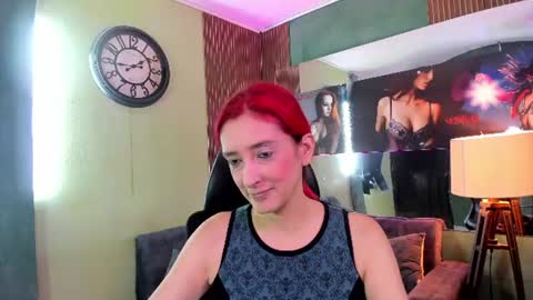 ruby_your_milf online show from July 14, 6:57 pm