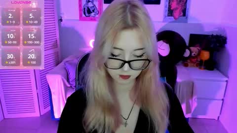 Snapshot of rubyybennett chatting on October 3, 7:49 am rubyybennett online show from October 3, 7:49 am