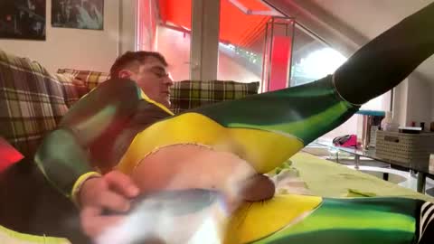 andy leyfield online show from April 19, 7:09 am