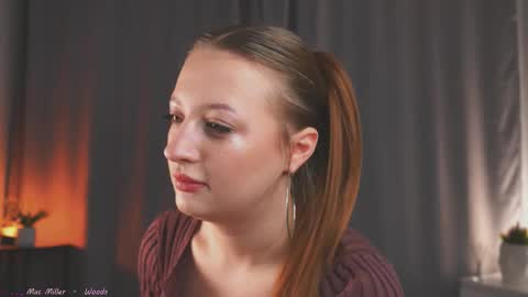 Mila online show from March 21, 3:28 pm