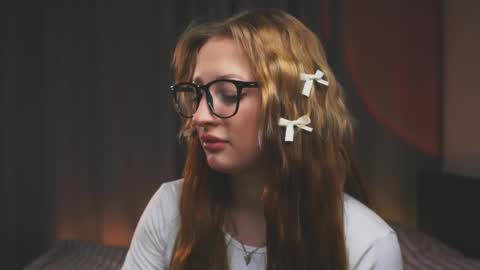 Mila online show from March 30, 5:35 pm