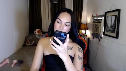 Snapshot of ruesalvartore chatting on October 13, 12:01 am its me Sabel online show from October 13, 12:01 am