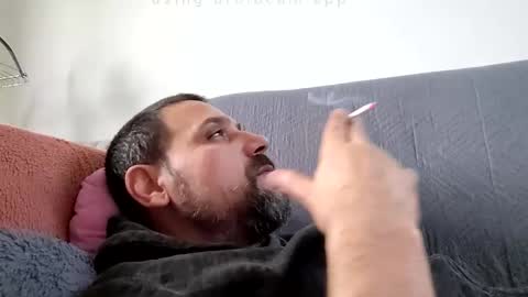 rul3ssuck online show from December 2, 7:29 am