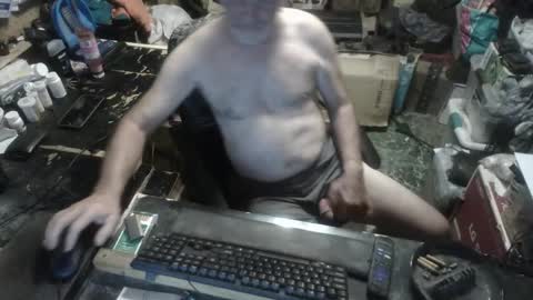 Snapshot of russtenail21 chatting on September 21, 7:40 pm Russtenail21 online show from September 21, 7:40 pm