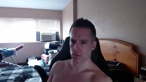 rustic_cuse_777 online show from April 4, 7:21 pm