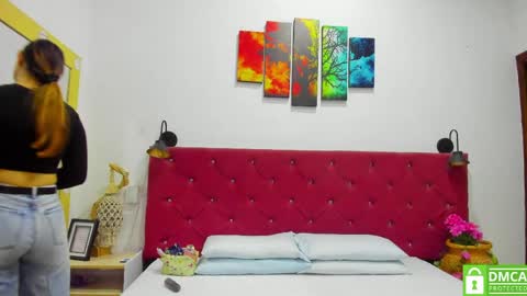 Ruth online show from April 5, 12:24 pm