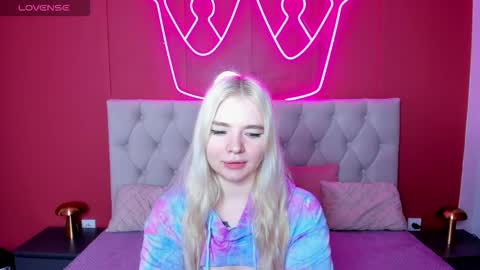 Snapshot of ruthbryant chatting on September 16, 1:29 am ruthbryant online show from September 16, 1:29 am