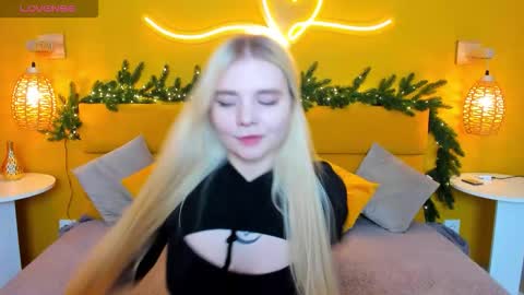 ruthbryant online show from November 29, 1:13 am