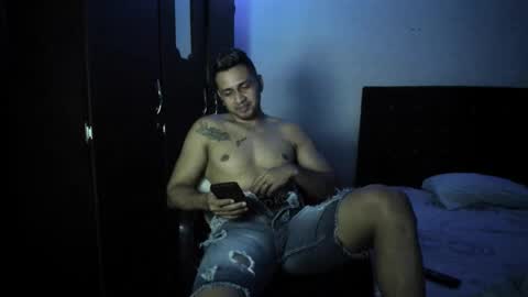 Snapshot of ryan_xc1 chatting on September 24, 12:28 am ryan_xc1 online show from September 24, 12:28 am