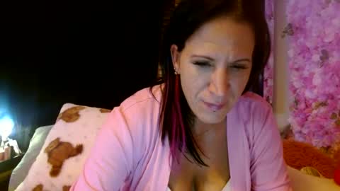 ryeanne25 online show from June 29, 7:05 am