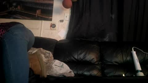 ryliemackenzie93 online show from July 4, 4:27 am