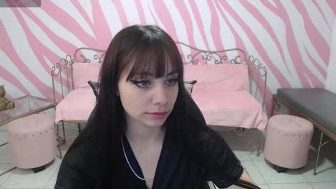 Snapshot of saabrina_ chatting on September 15, 1:01 pm Sabrina online show from September 15, 1:01 pm