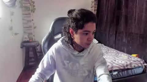 Danny online show from November 2, 2:17 pm