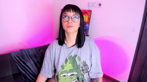 Val online show from December 5, 5:17 am