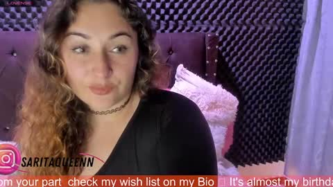 Snapshot of saara__queen chatting on February 22, 12:05 am saara__queen online show from February 22, 12:05 am