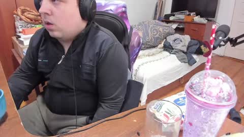 1141323  my Lord Mister Max   moms treasure online show from January 25, 9:04 am