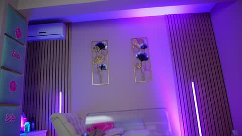 SabrinaJade online show from May 3, 4:51 am