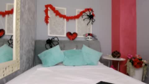 Snapshot of sabrinna_sky chatting on October 20, 3:39 pm Sabrina online show from October 20, 3:39 pm