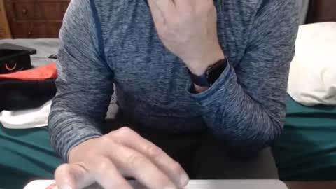 dadbod online show from April 23, 7:37 pm